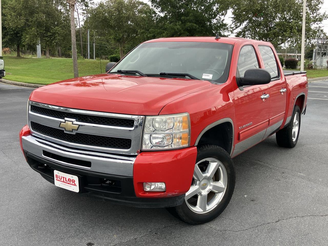 Red (Victory Red) 2010 Chevrolet Silverado 1500 Pickup Truck Four-Wheel Drive 6-Speed Automatic