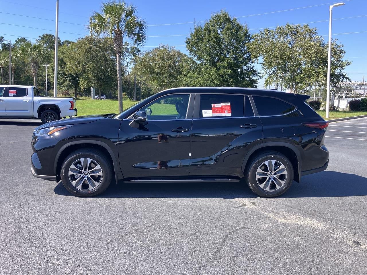 New 2026 Toyota Highlander SUV
