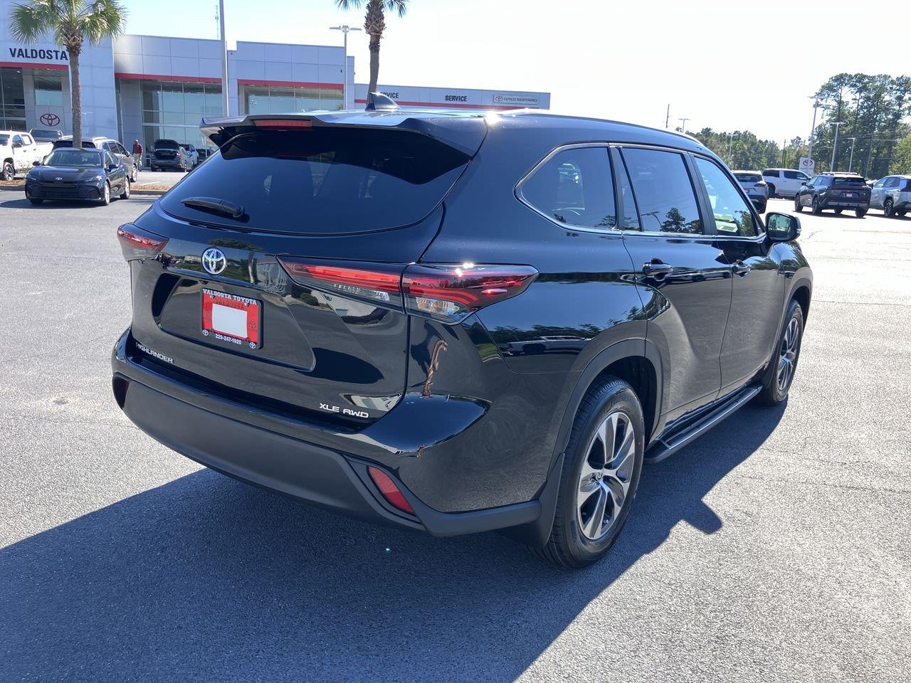 New 2026 Toyota Highlander SUV