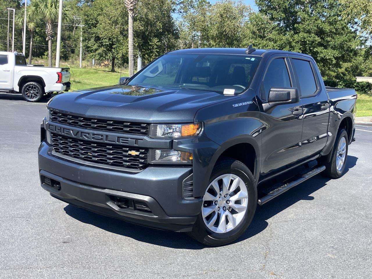 Gray (Shadow Gray Metallic) 2019 Chevrolet Silverado 1500 Pickup Truck 4X2 6-Speed Automatic