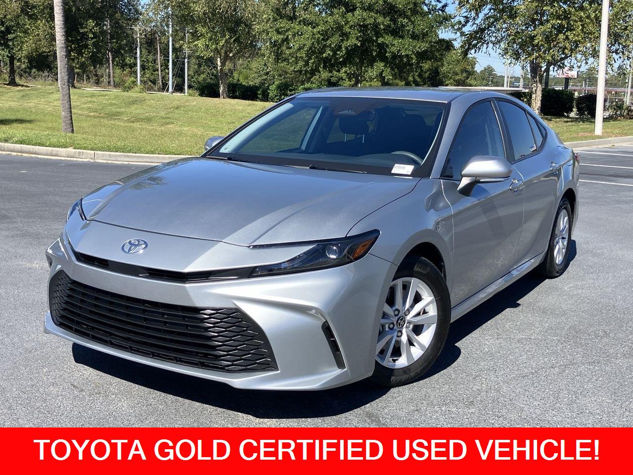 Silver (Celestial Silver Metallic) 2025 Toyota Camry Sedan Front-Wheel Drive Continuously Variable Transmission