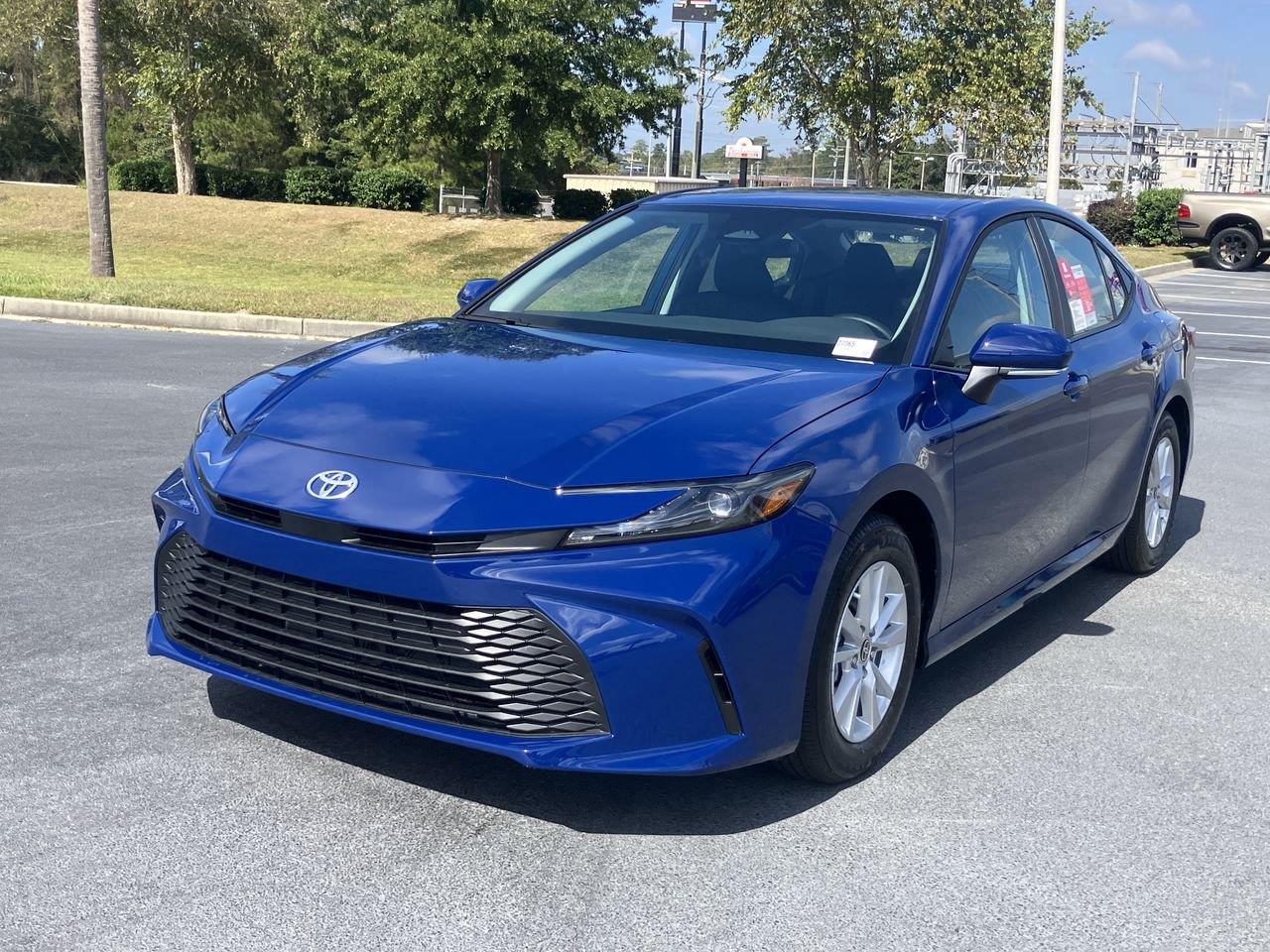 Reservoir Blue 2027 Toyota Camry Sedan Front-Wheel Drive Continuously Variable Transmission