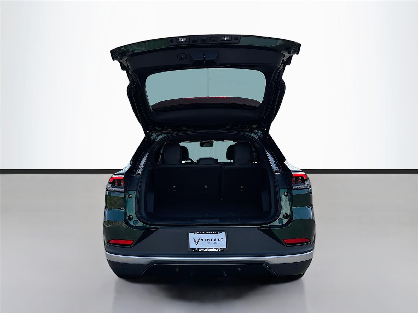 2025 VinFast VF 8 Plus