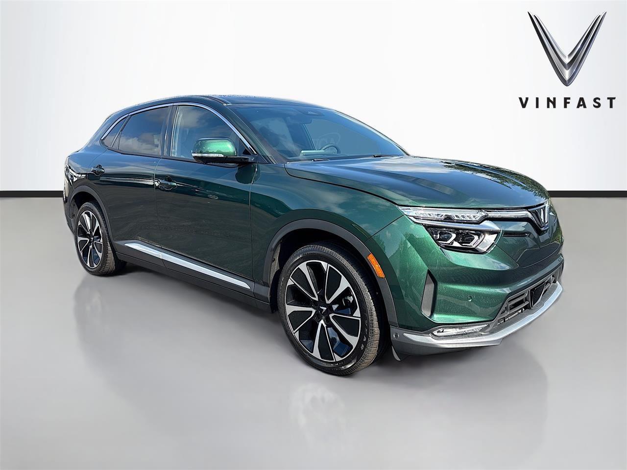 2025 VinFast VF 8 Plus