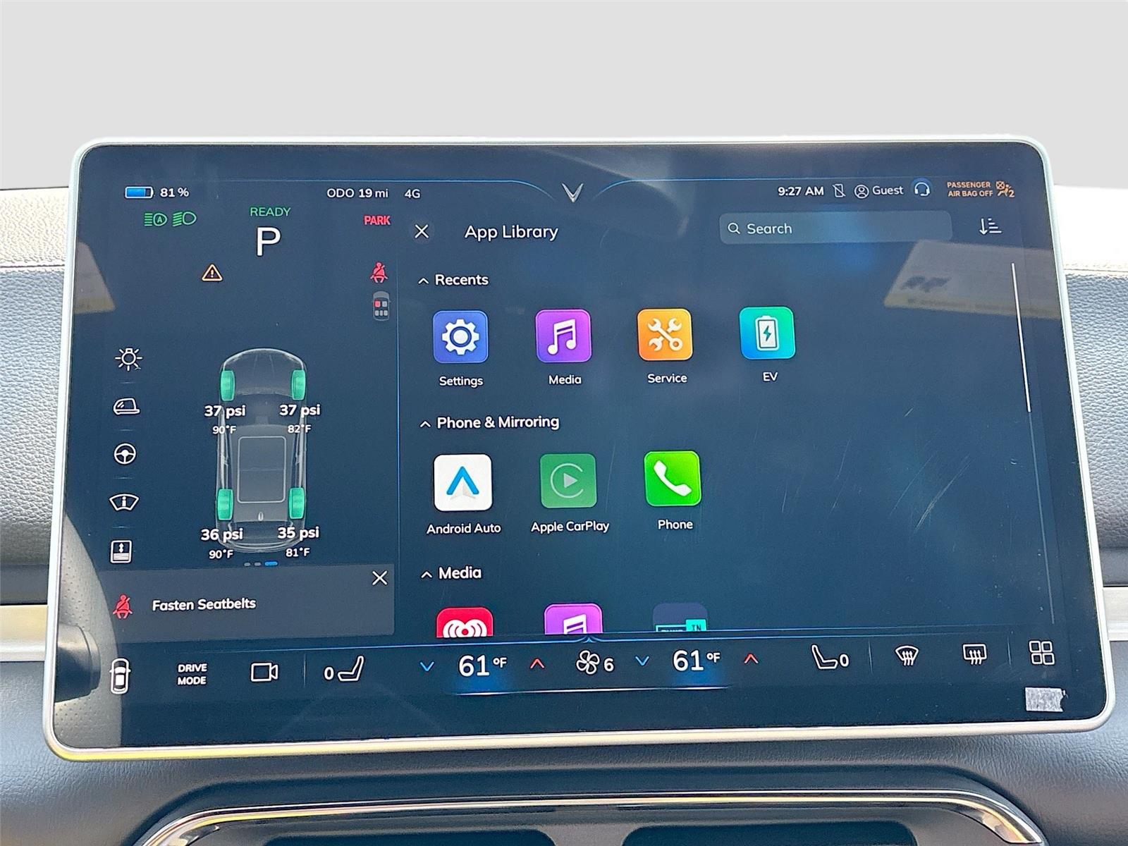 2025 VinFast VF 8 Plus
