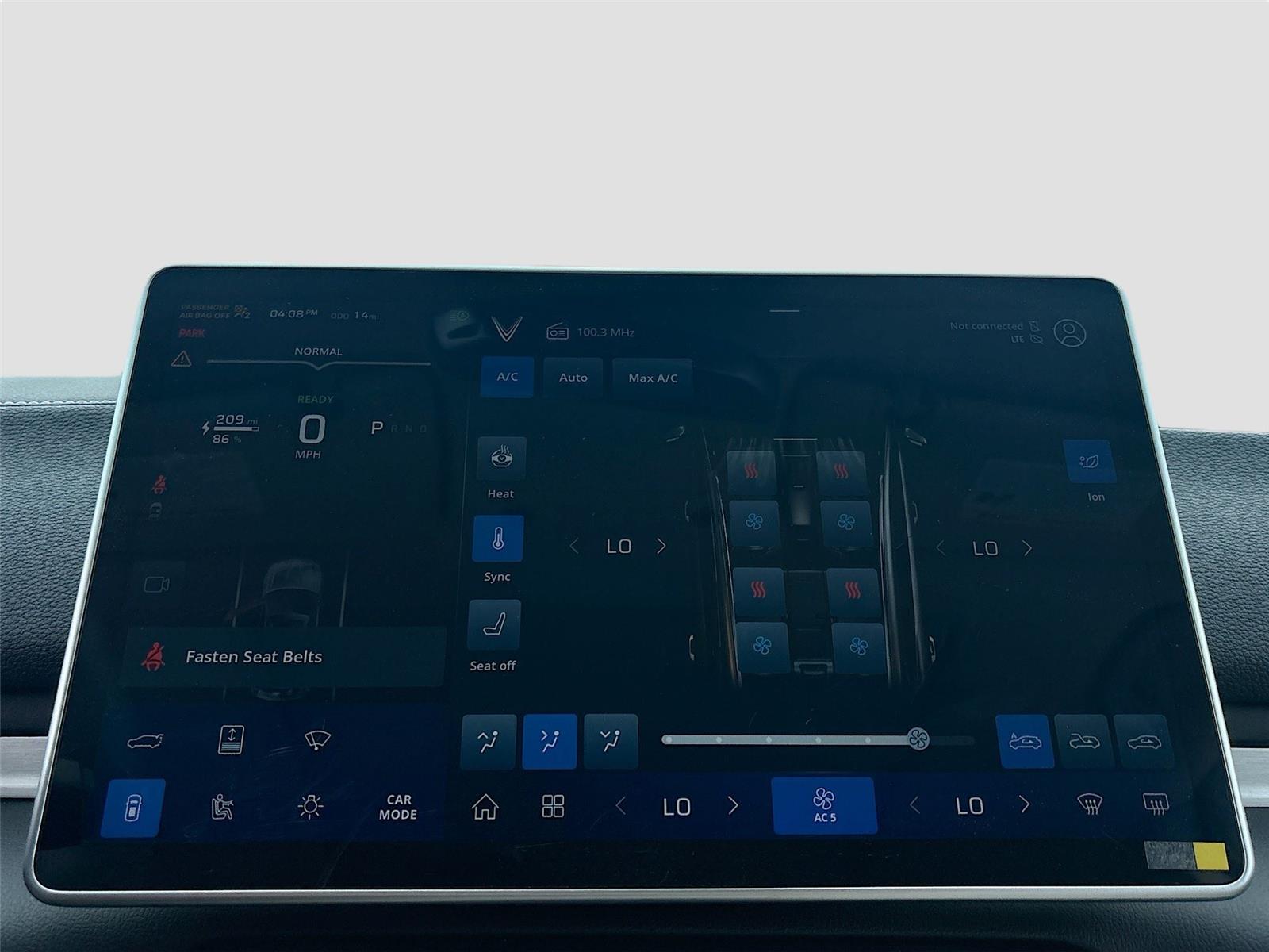 2025 VinFast VF 8 Plus