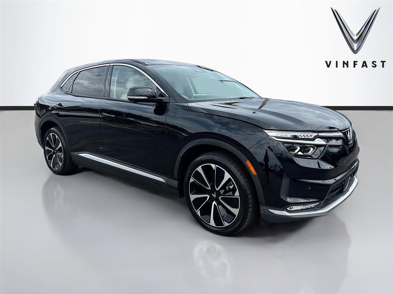 2025 VinFast VF 8 Plus