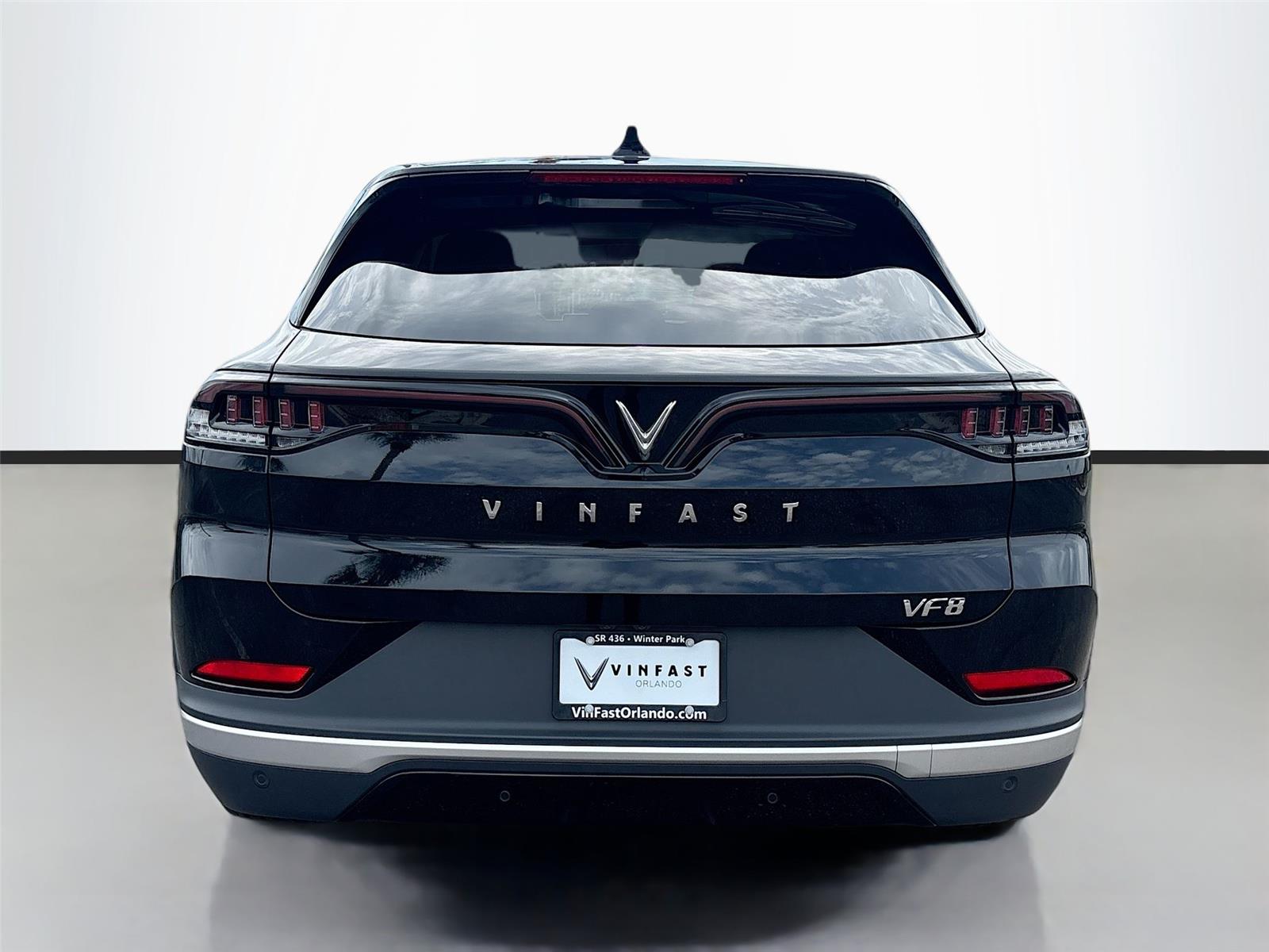 2025 VinFast VF 8 Plus