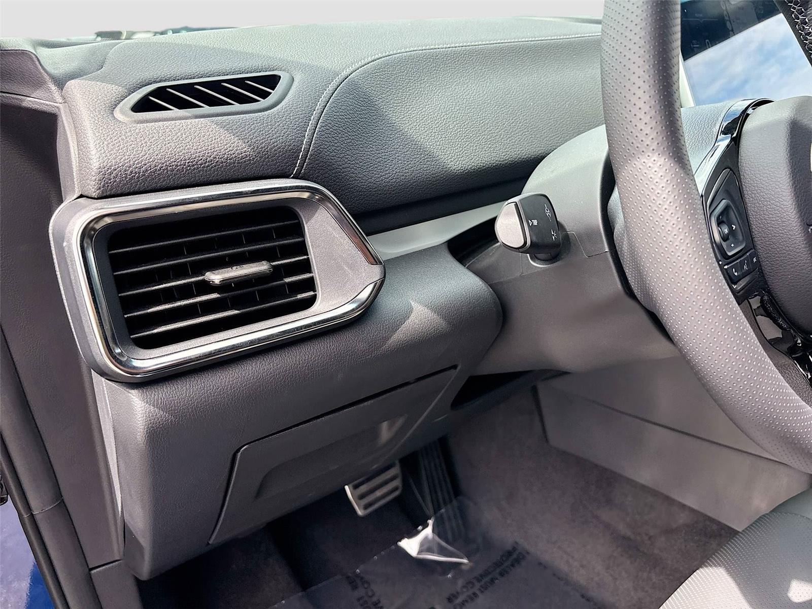 2025 VinFast VF 8 Plus