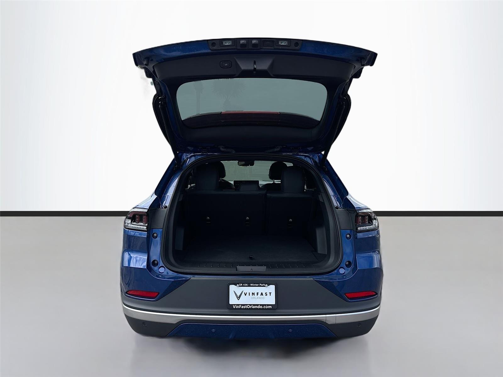2025 VinFast VF 8 Plus