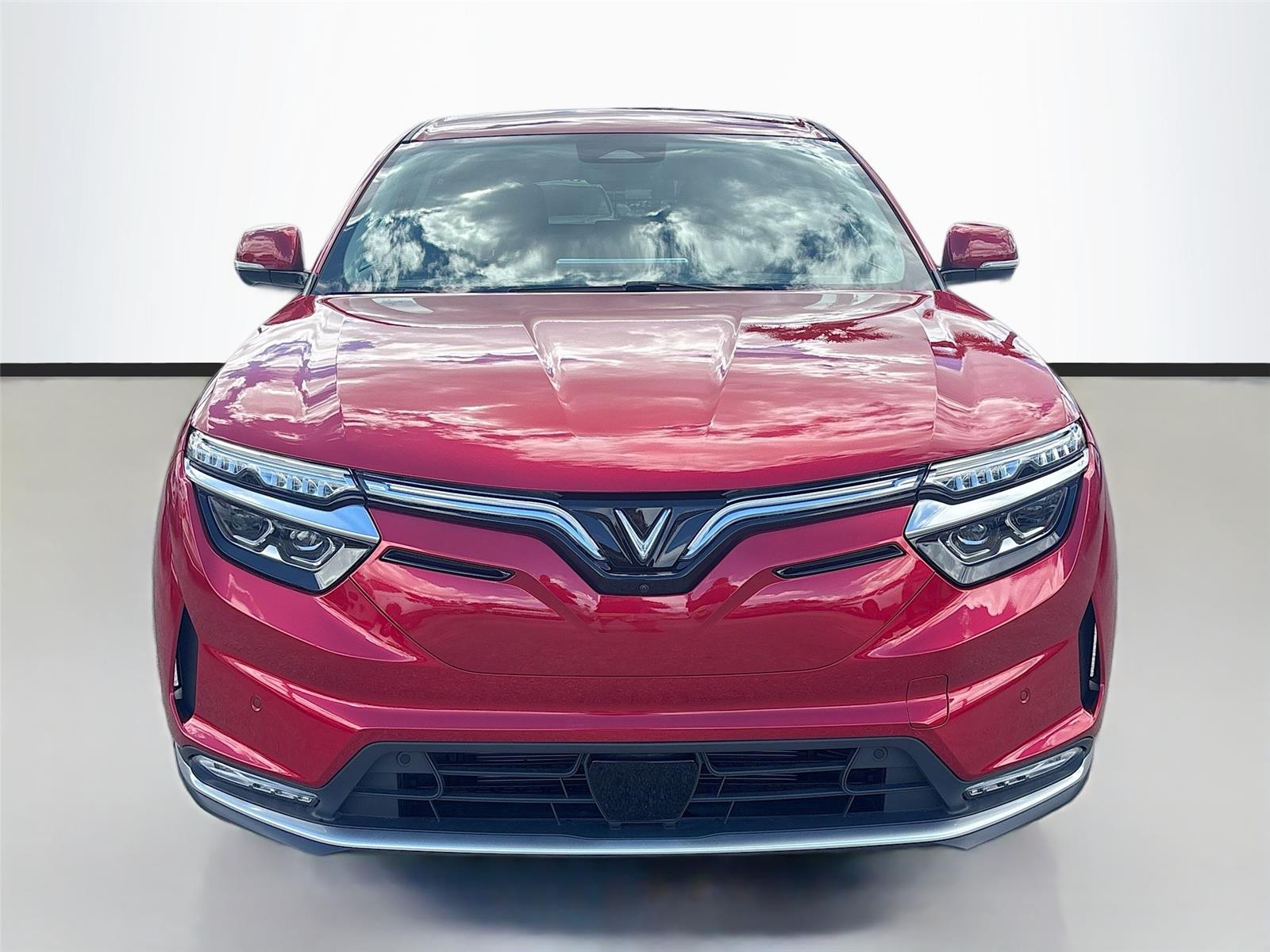 2025 Vinfast VF 8 8 photo 2
