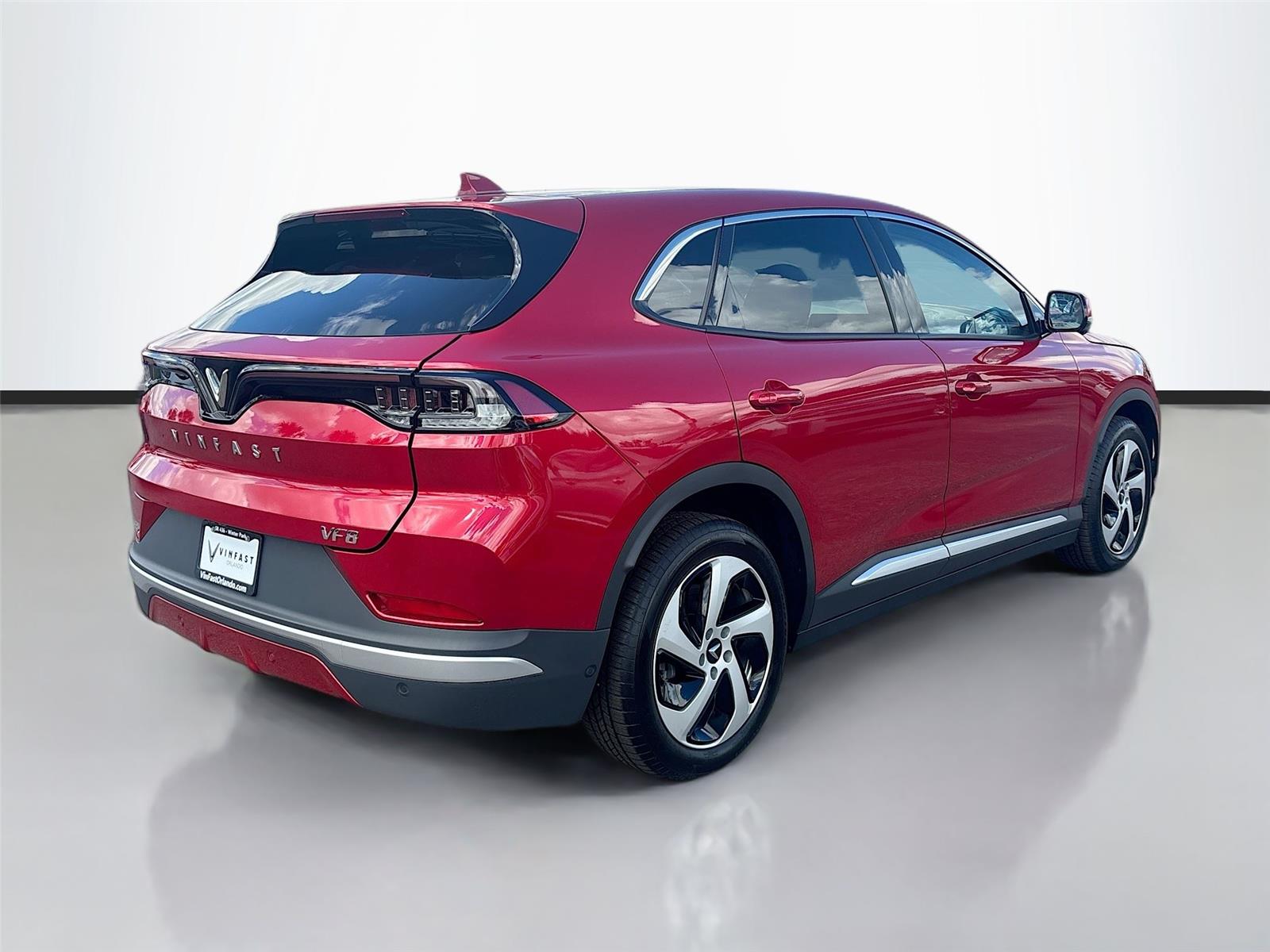 2025 Vinfast VF 8 8 photo 5