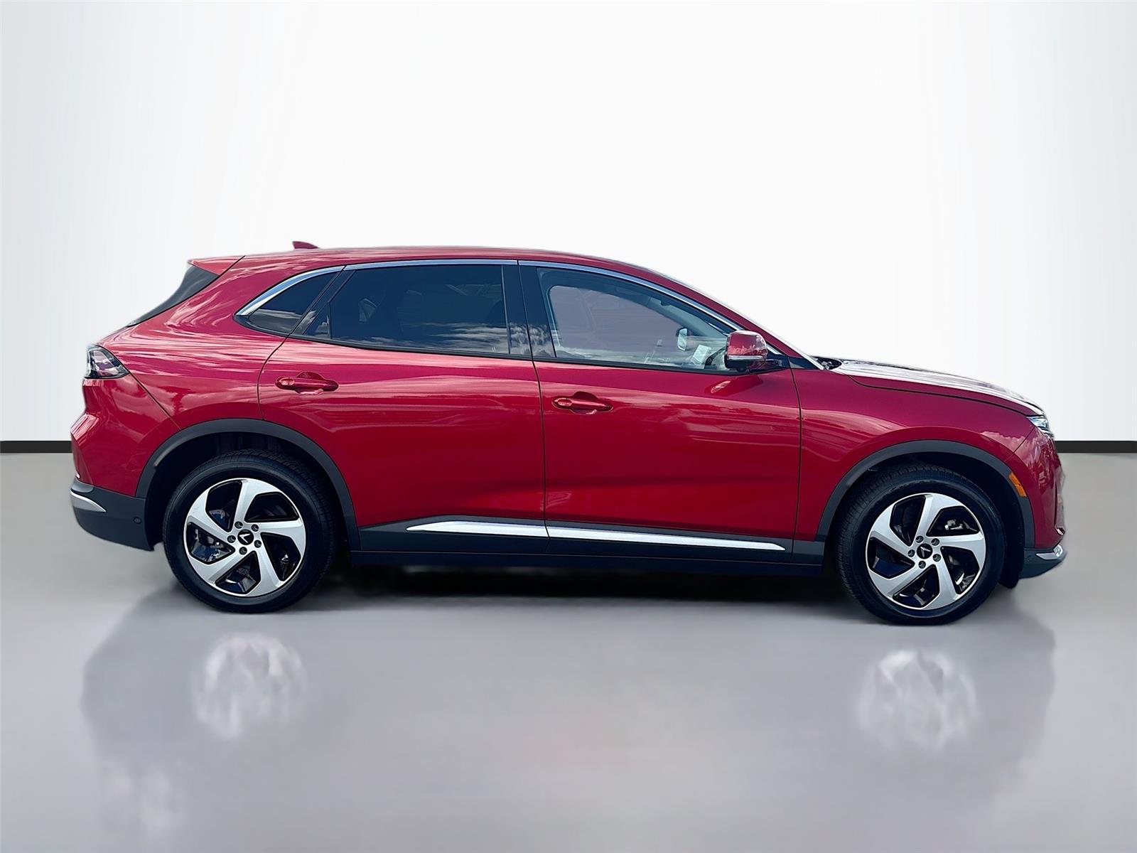 2025 Vinfast VF 8 8 photo 6
