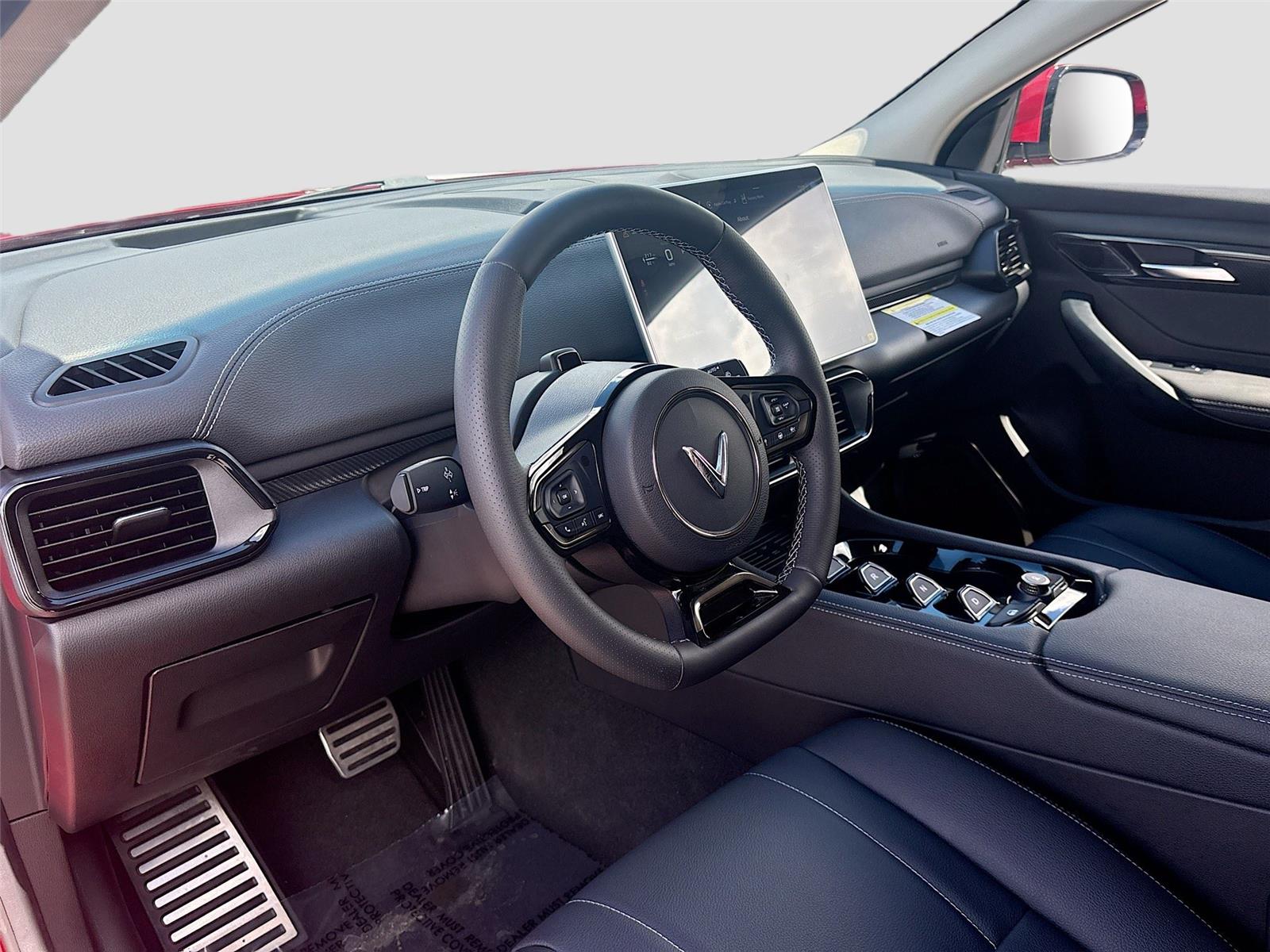 2025 Vinfast VF 8 8 photo 7