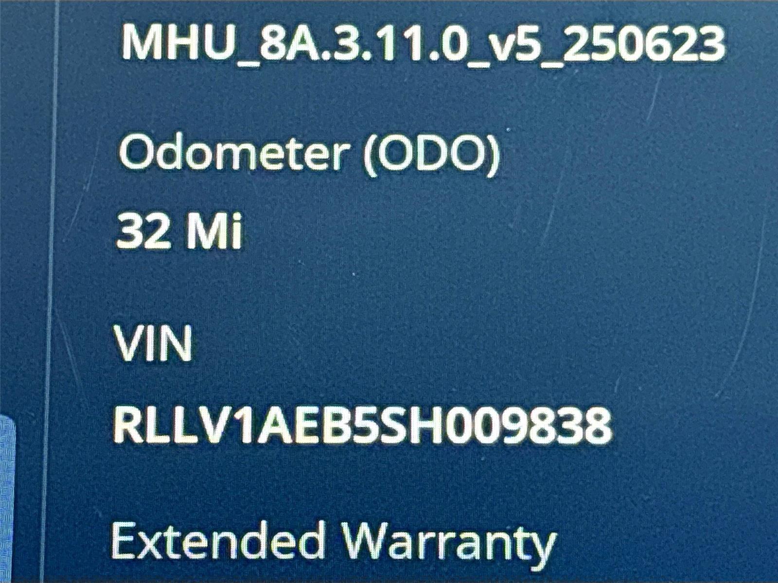 2025 Vinfast VF 8 8 photo 9