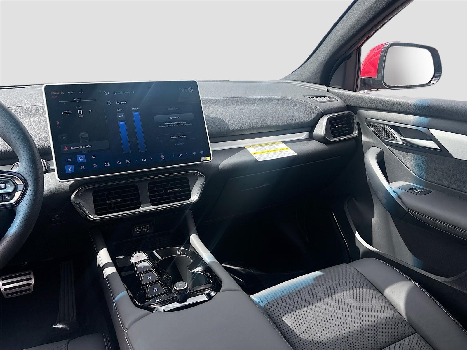 2025 VinFast VF 8 Plus