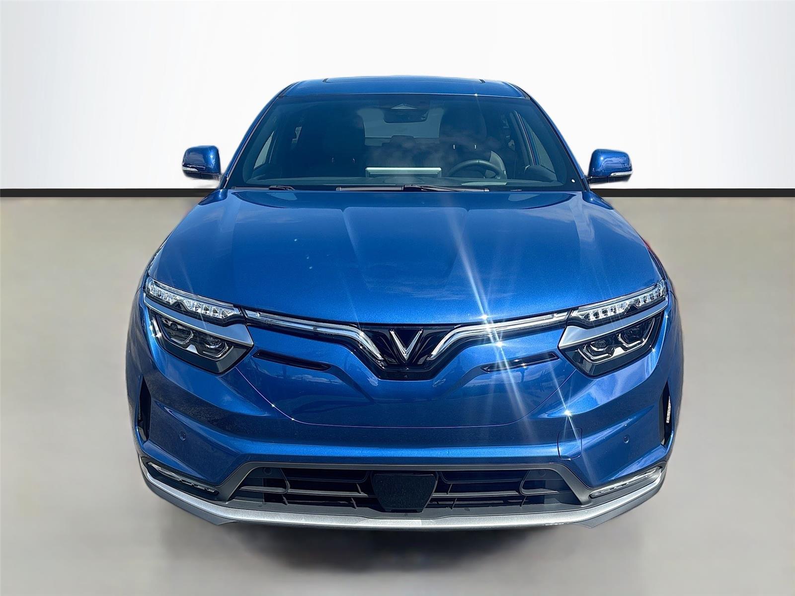 2025 VinFast VF 8 Plus