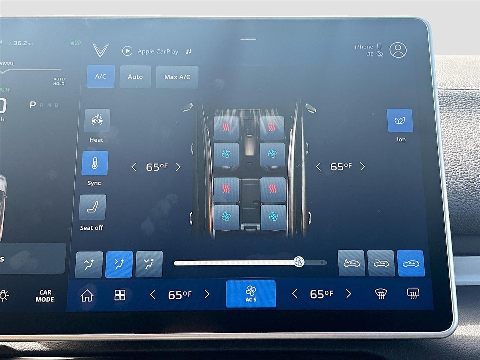 2025 VinFast VF 8 Plus