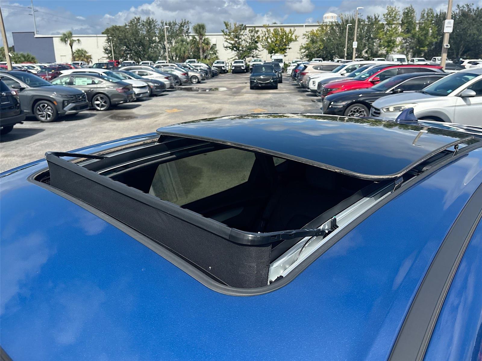 2025 VinFast VF 8 Plus