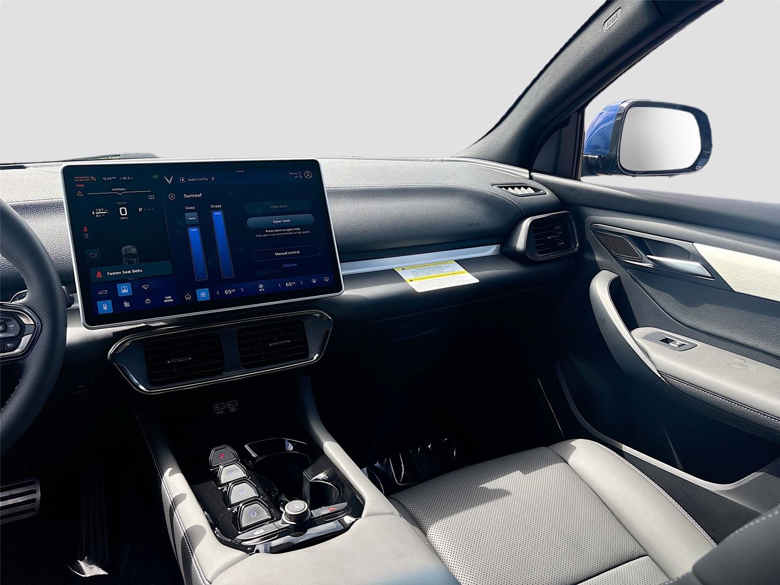 2025 VinFast VF 8 Plus