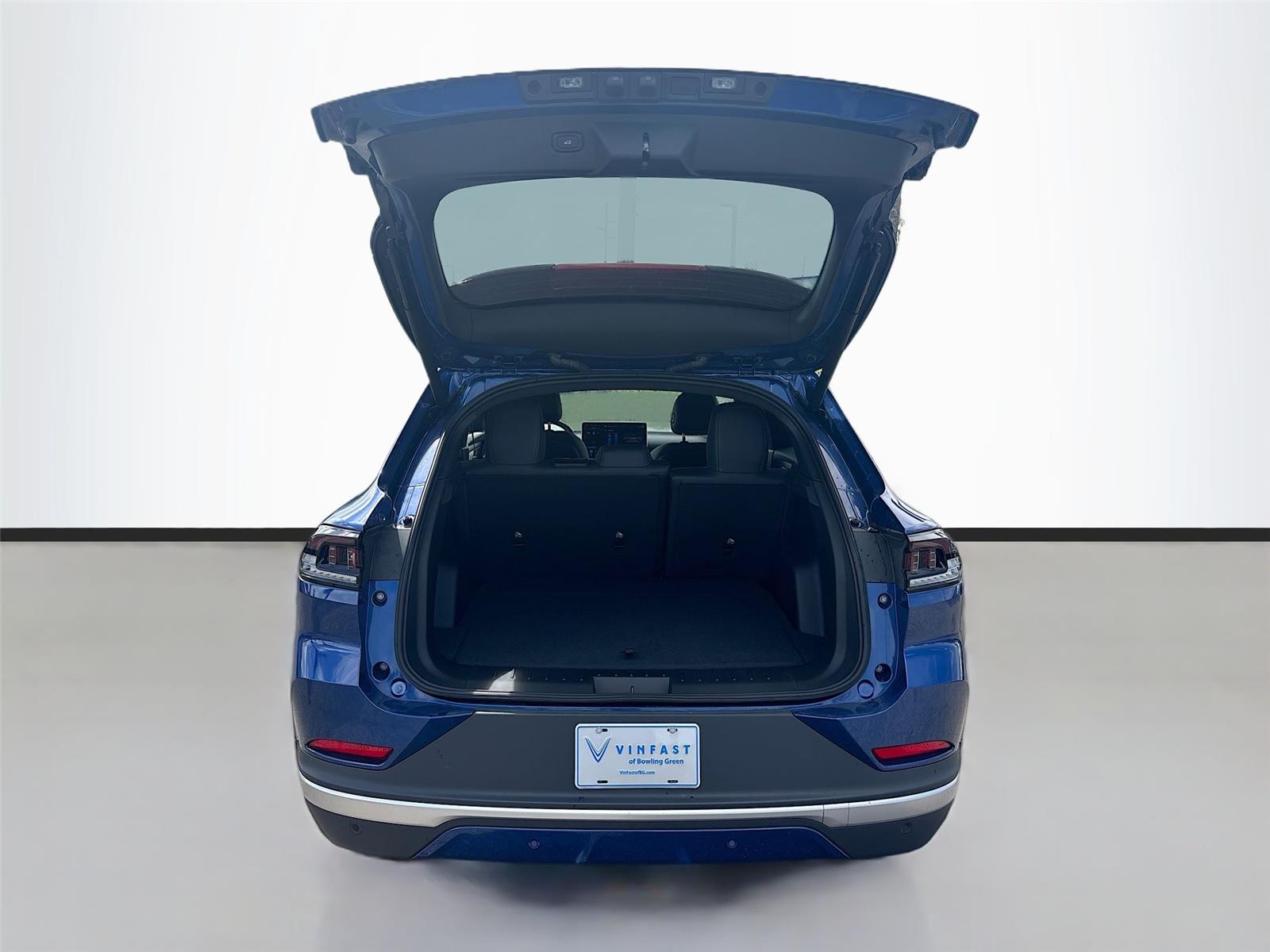 2025 VinFast VF 8 Plus