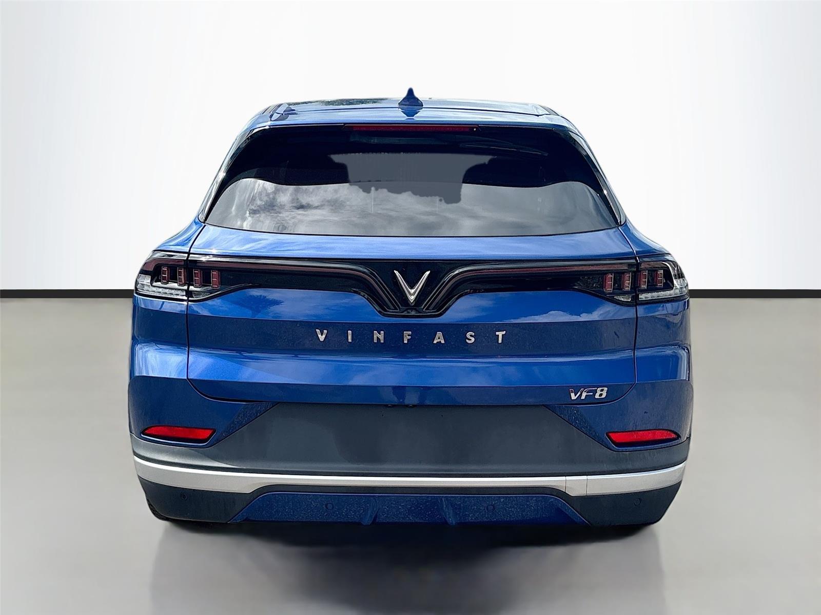 2023 VinFast VF 8 Eco