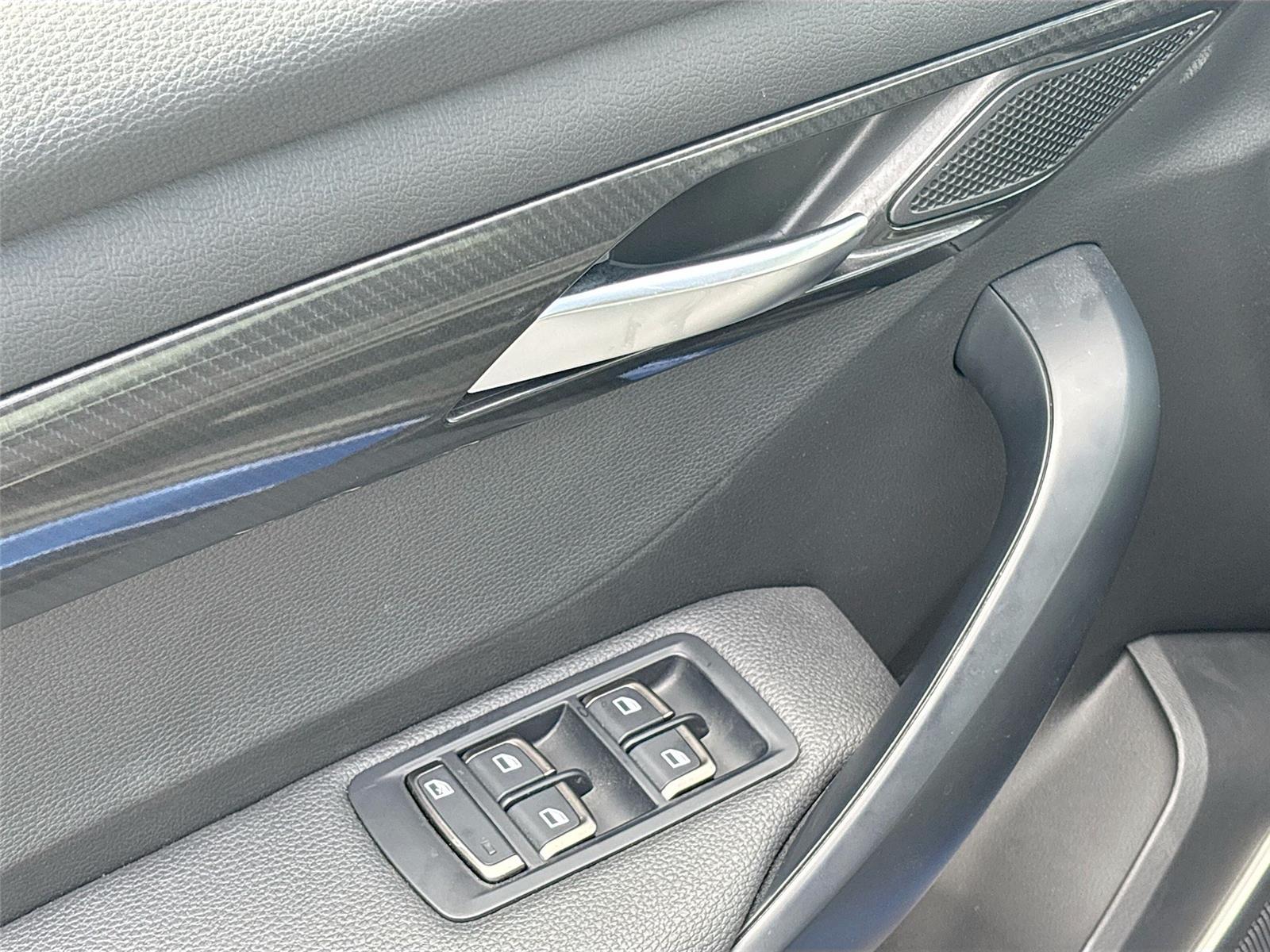 2023 VinFast VF 8 Eco