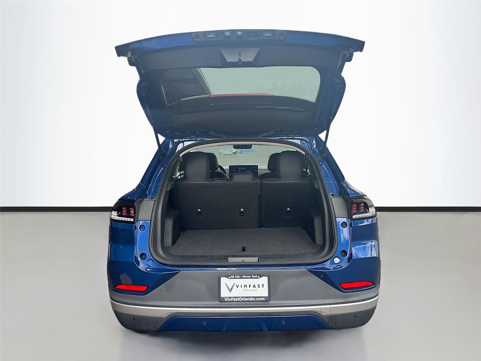 2023 VinFast VF 8 Eco
