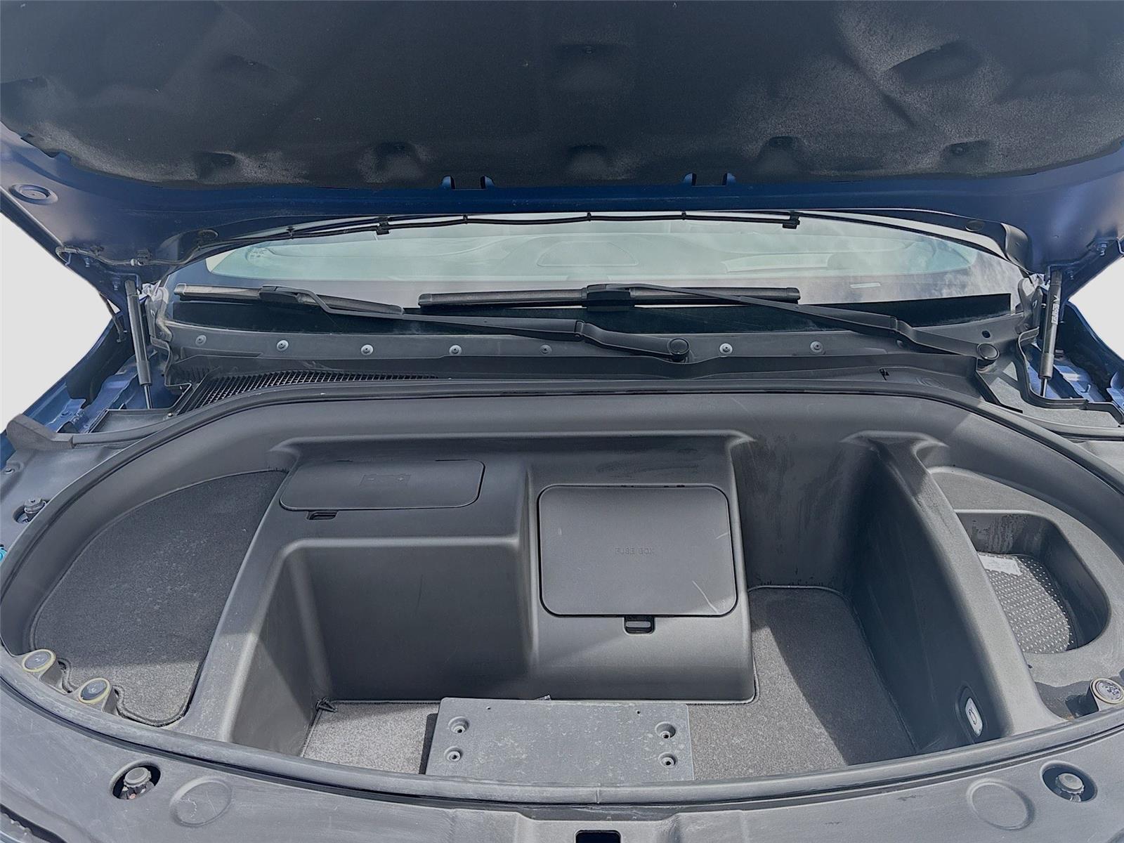 2023 VinFast VF 8 Eco