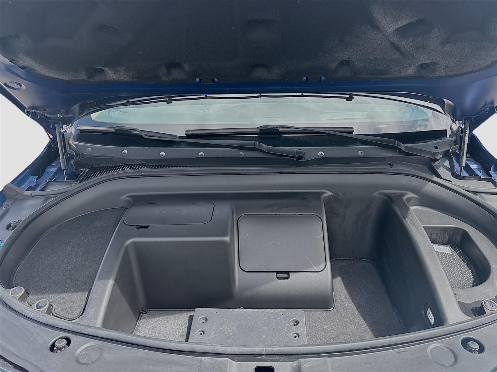 2023 VinFast VF 8 Eco