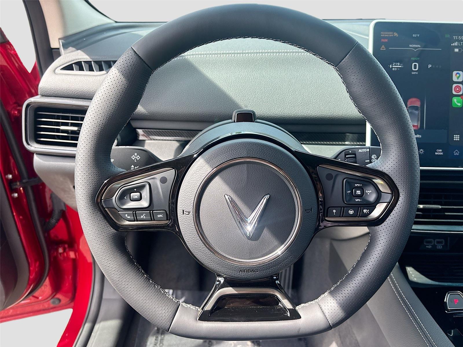 2025 VinFast VF 8 Eco