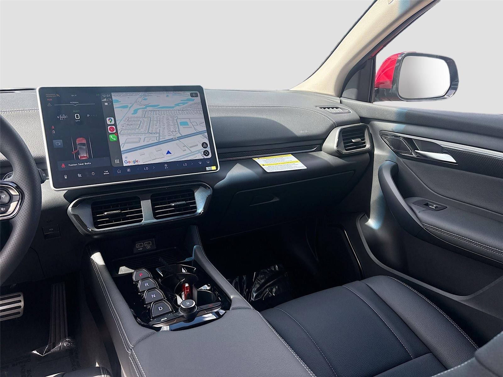 2025 VinFast VF 8 Eco