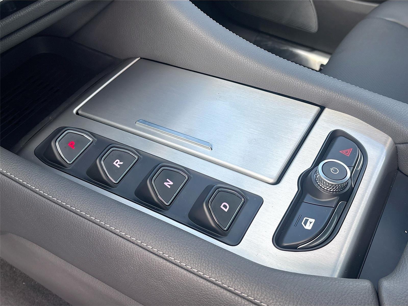 2024 VinFast VF 9 Plus