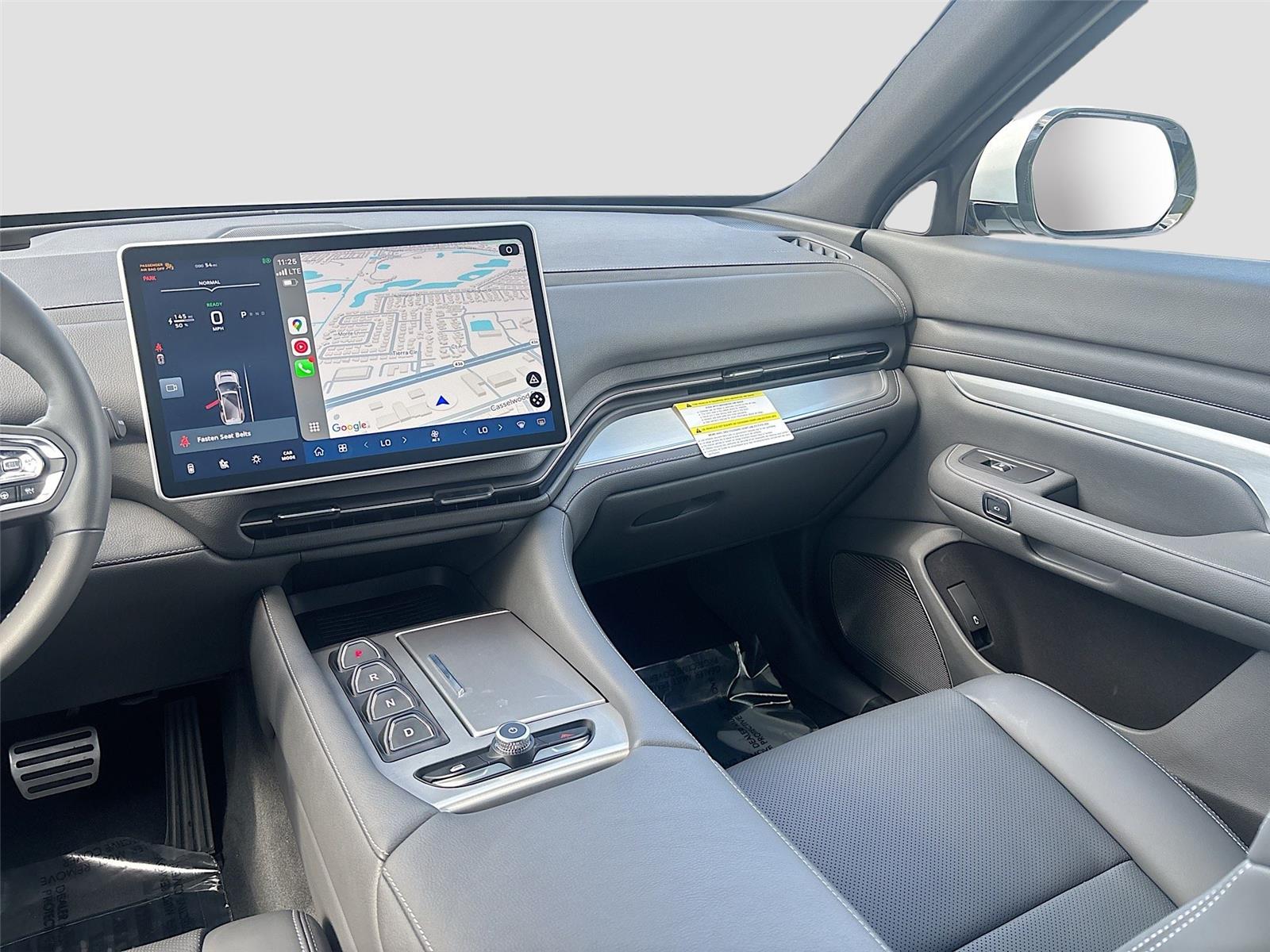 2024 VinFast VF 9 Plus