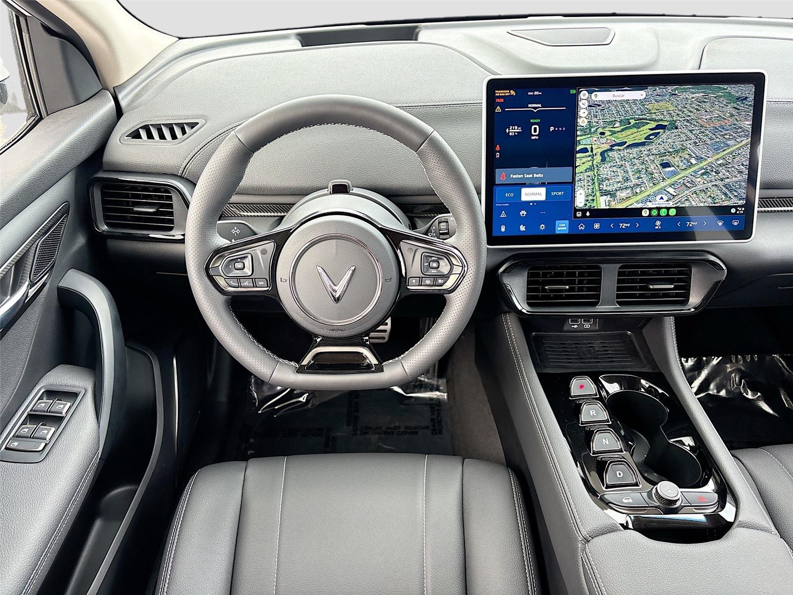 2025 VinFast VF 8 Eco
