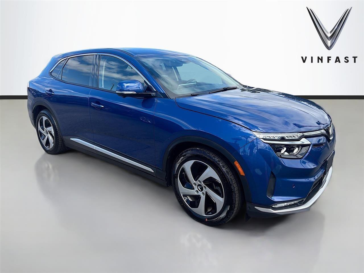 2023 VinFast VF 8 Eco