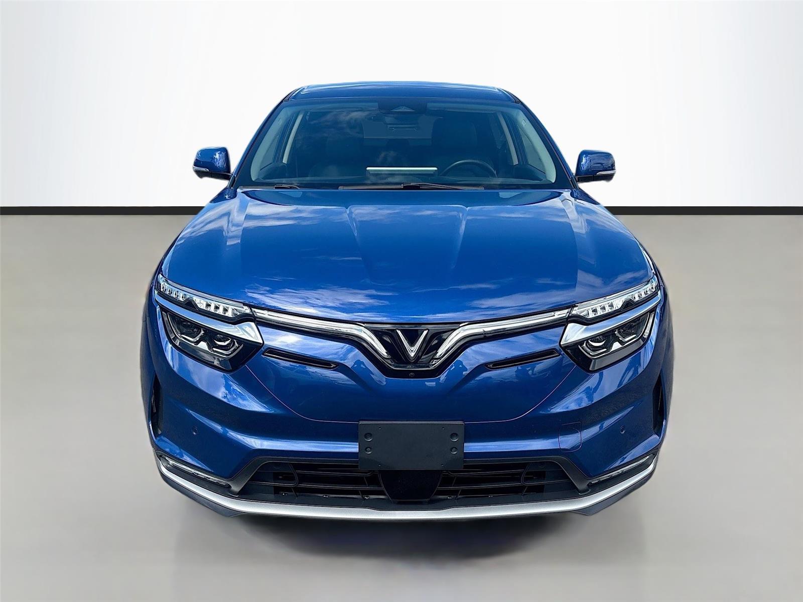 2023 VinFast VF 8 Eco