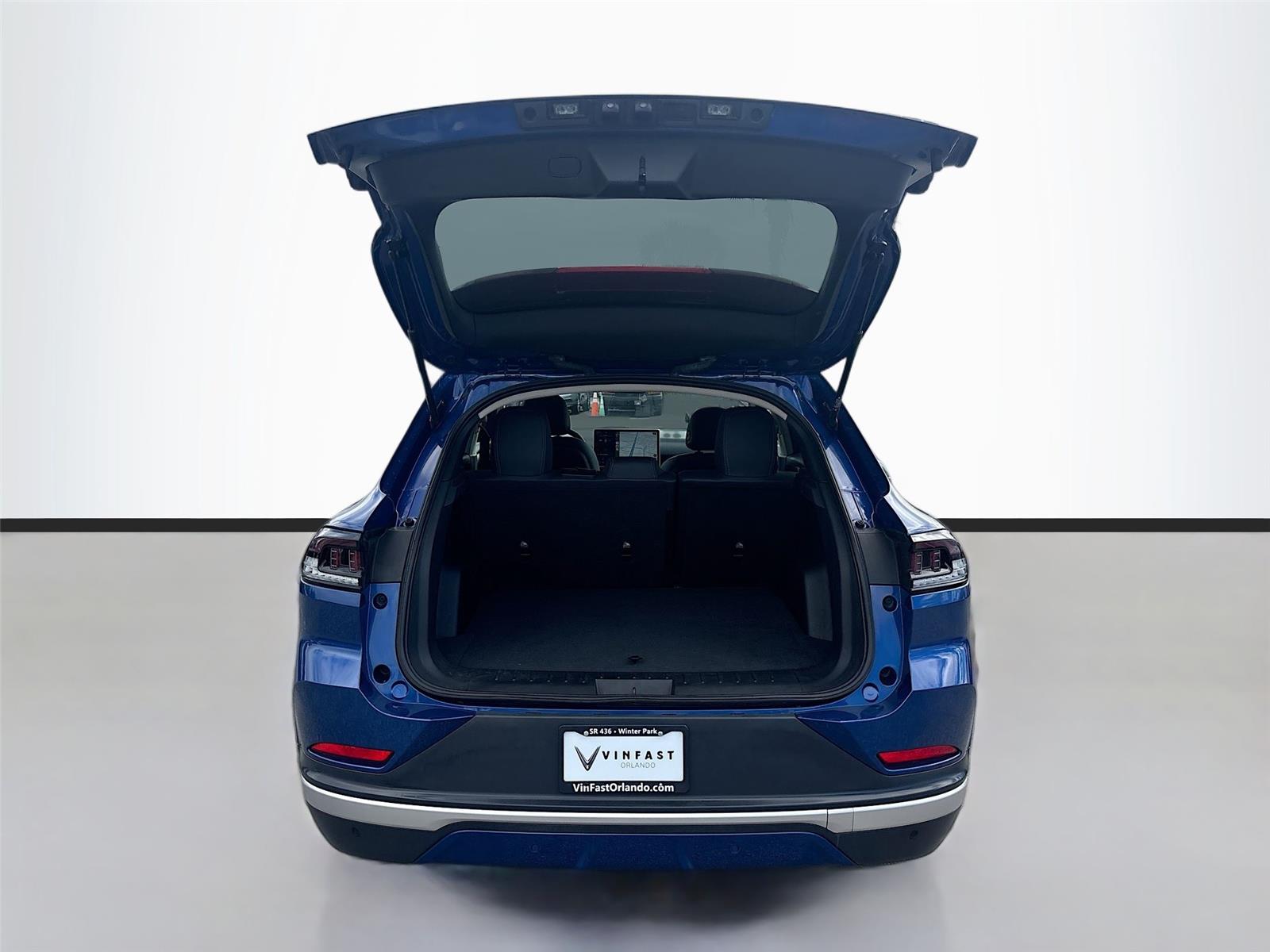 2023 VinFast VF 8 Eco