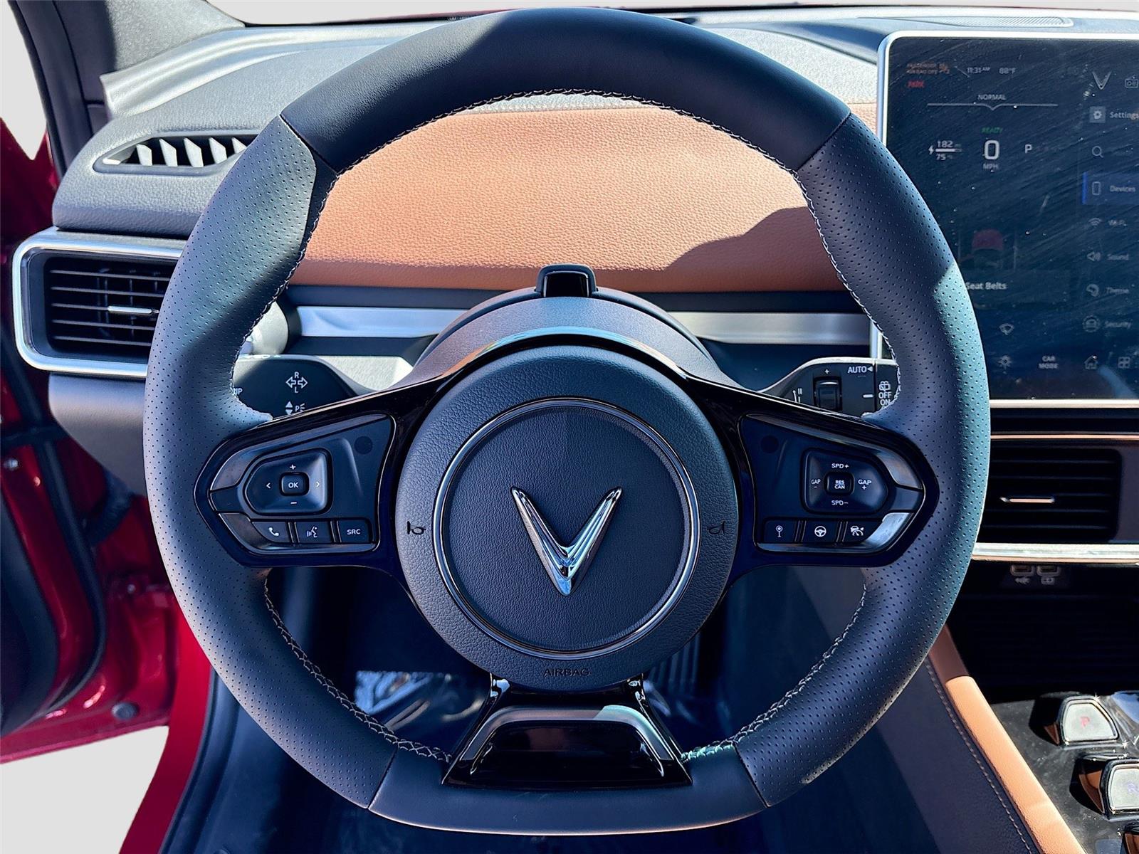 2025 VinFast VF 8 Plus
