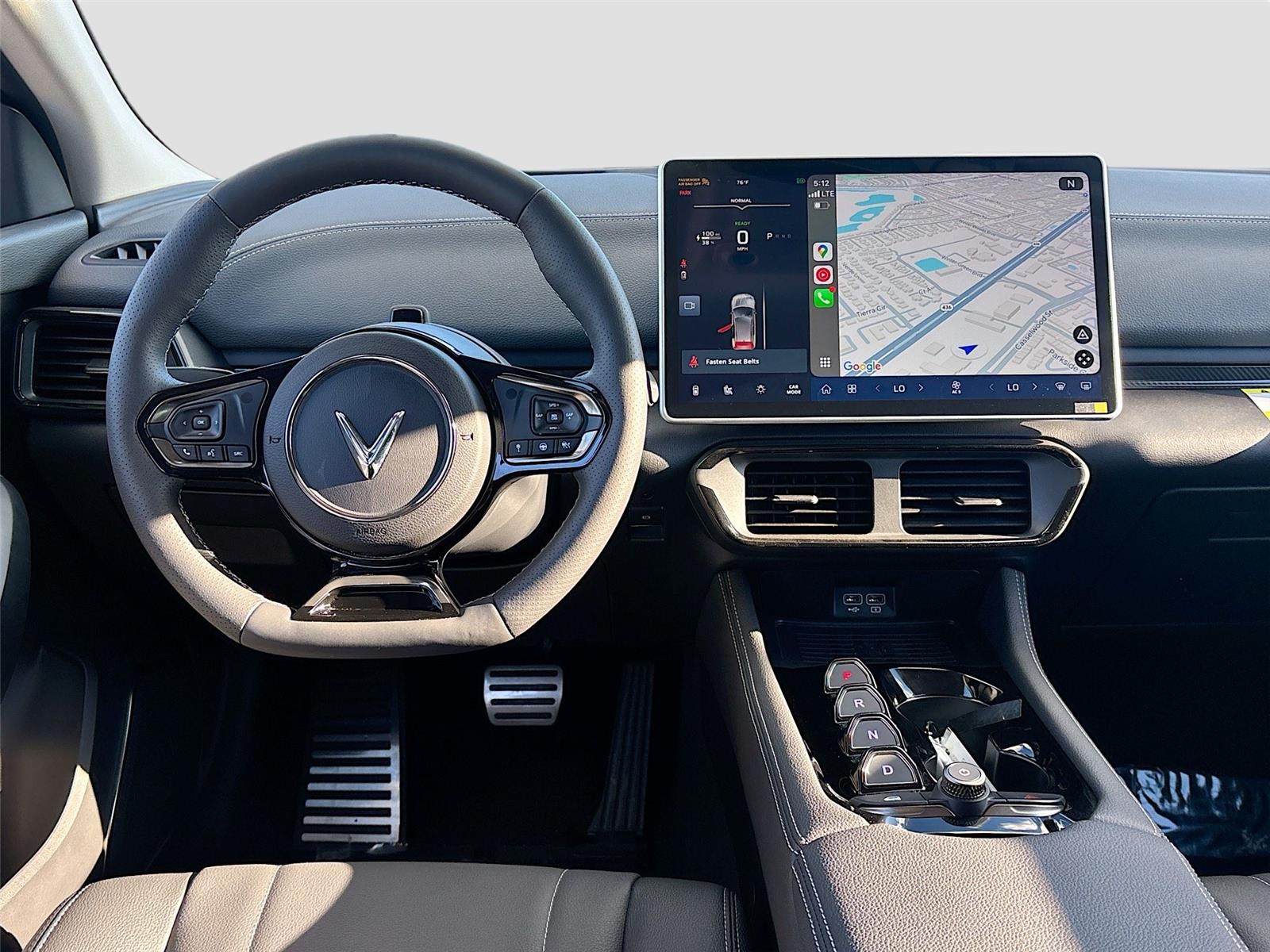 2025 VinFast VF 8 Eco