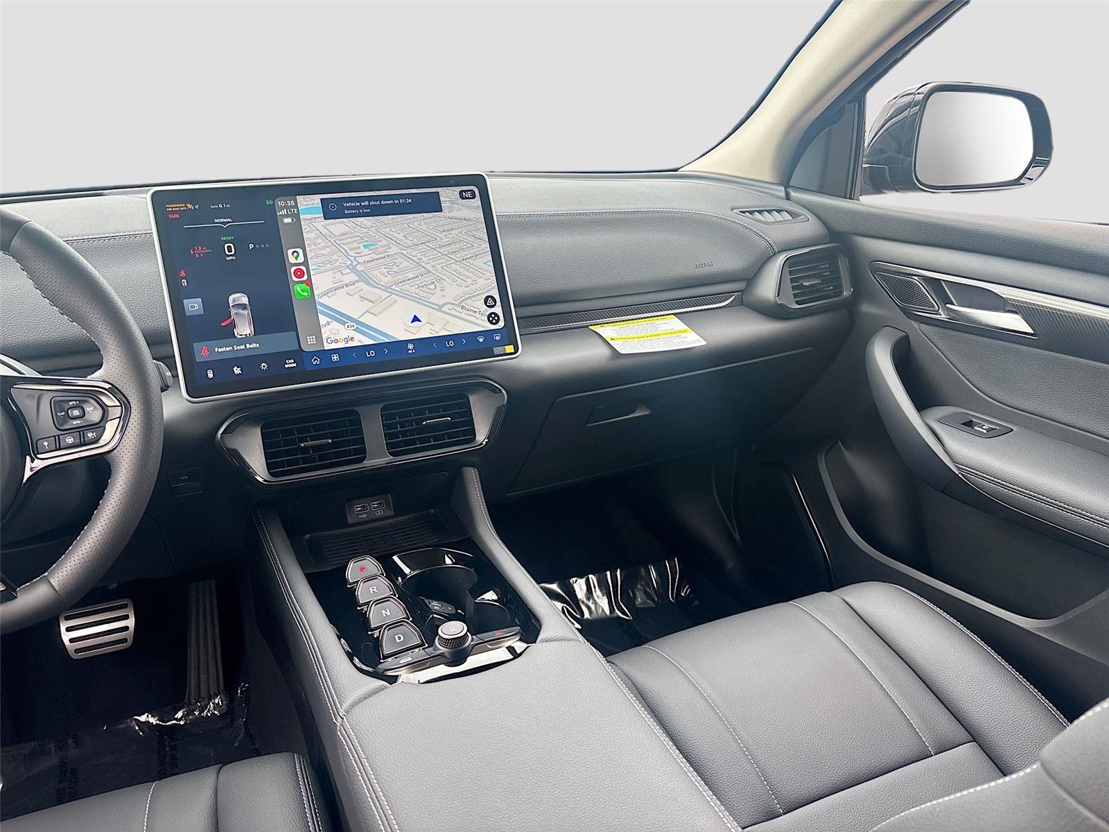 2025 VinFast VF 8 Eco