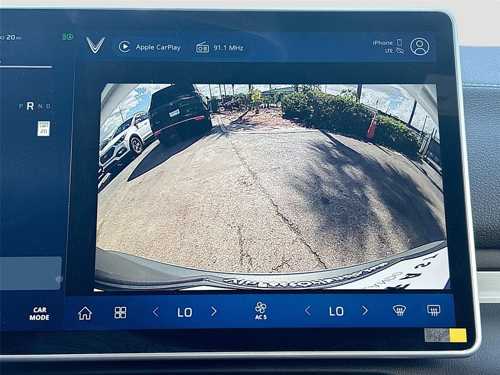 2025 VinFast VF 8 Plus