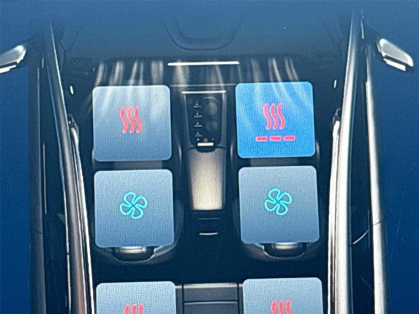 2025 VinFast VF 8 Plus