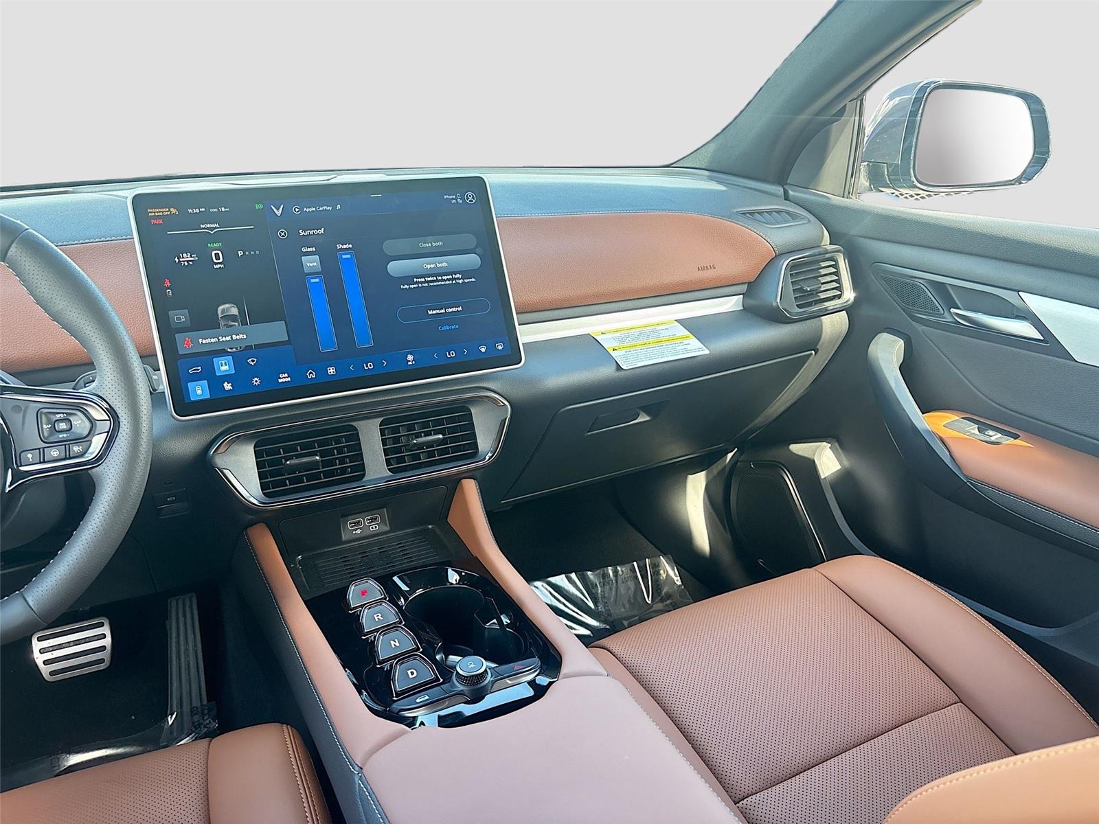 2025 VinFast VF 8 Plus