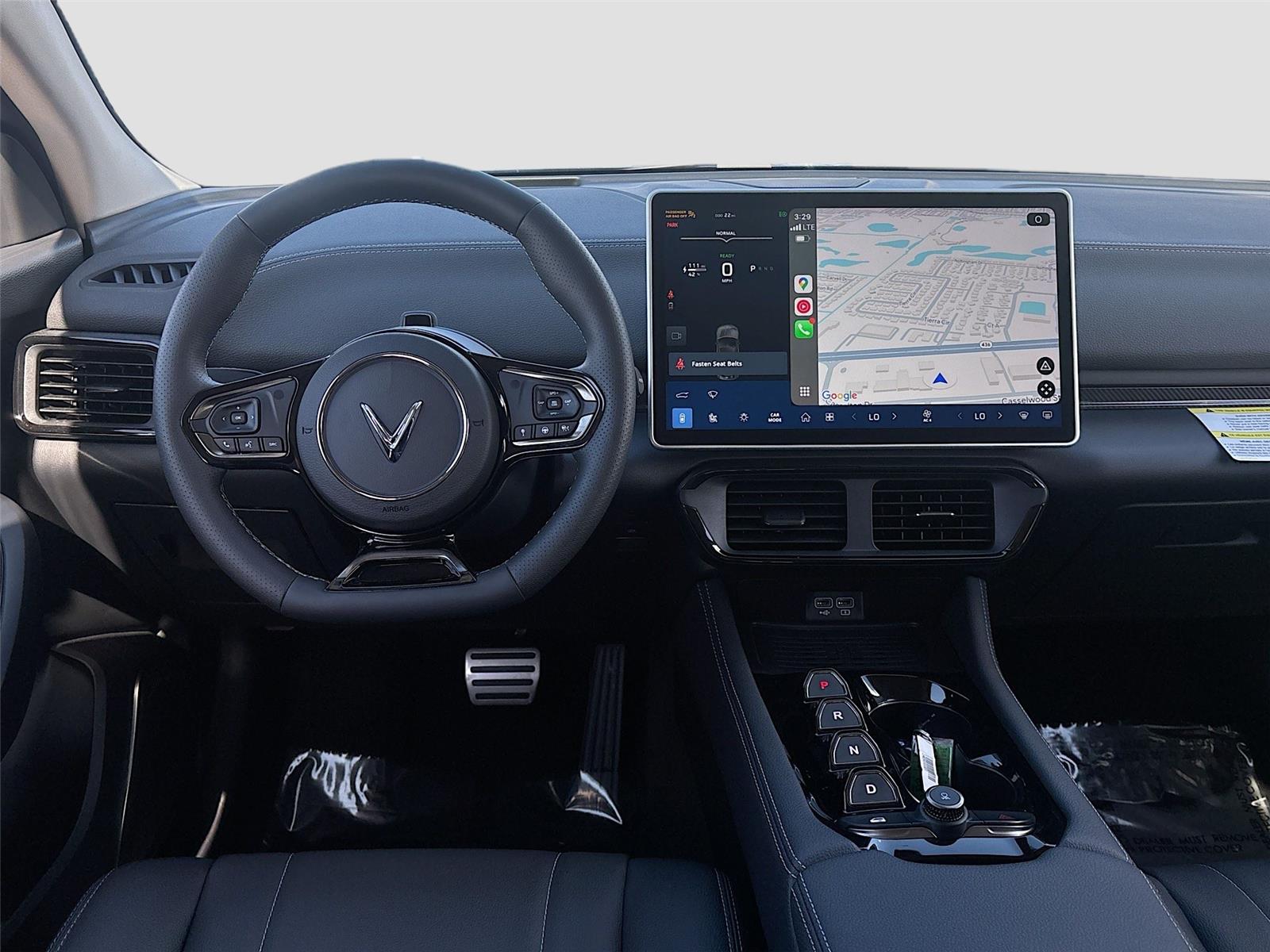 2025 VinFast VF 8 Eco