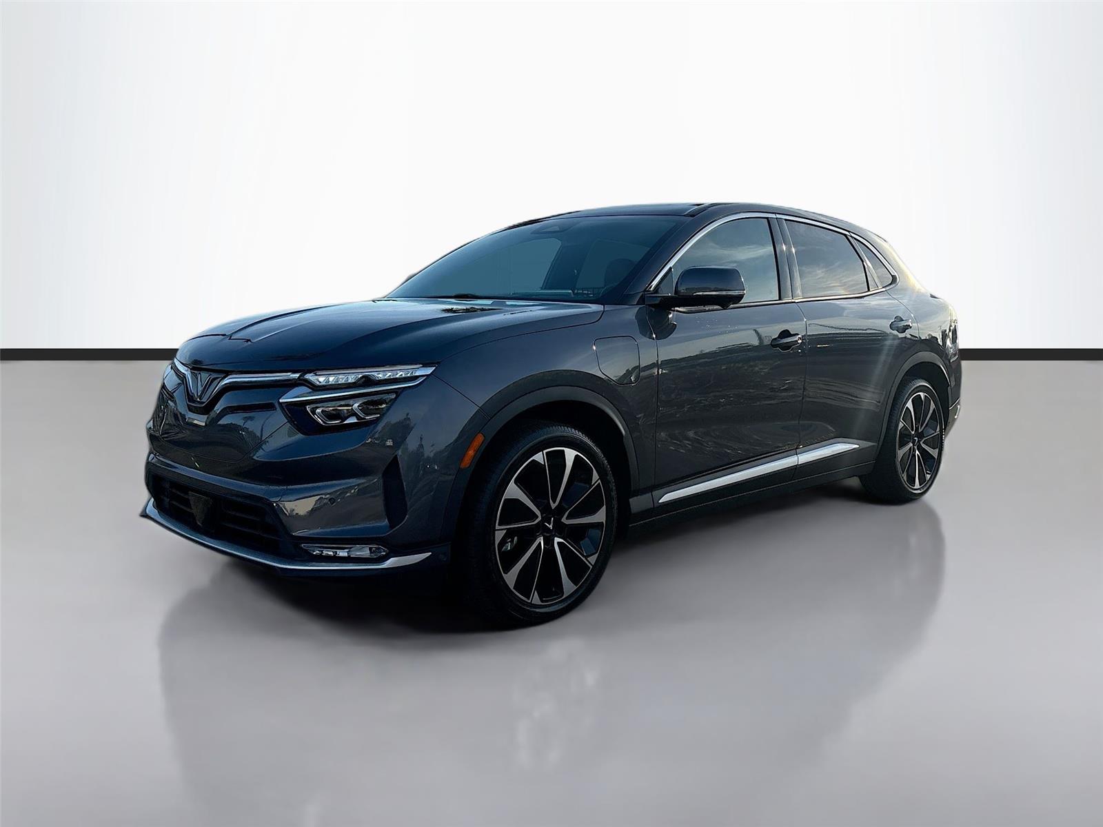 2025 VinFast VF 8 Plus