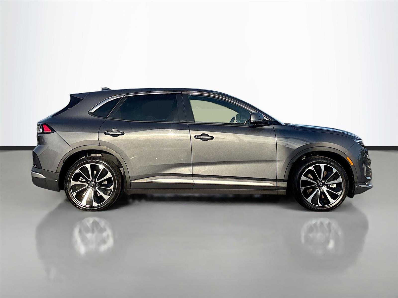 2025 VinFast VF 8 Plus