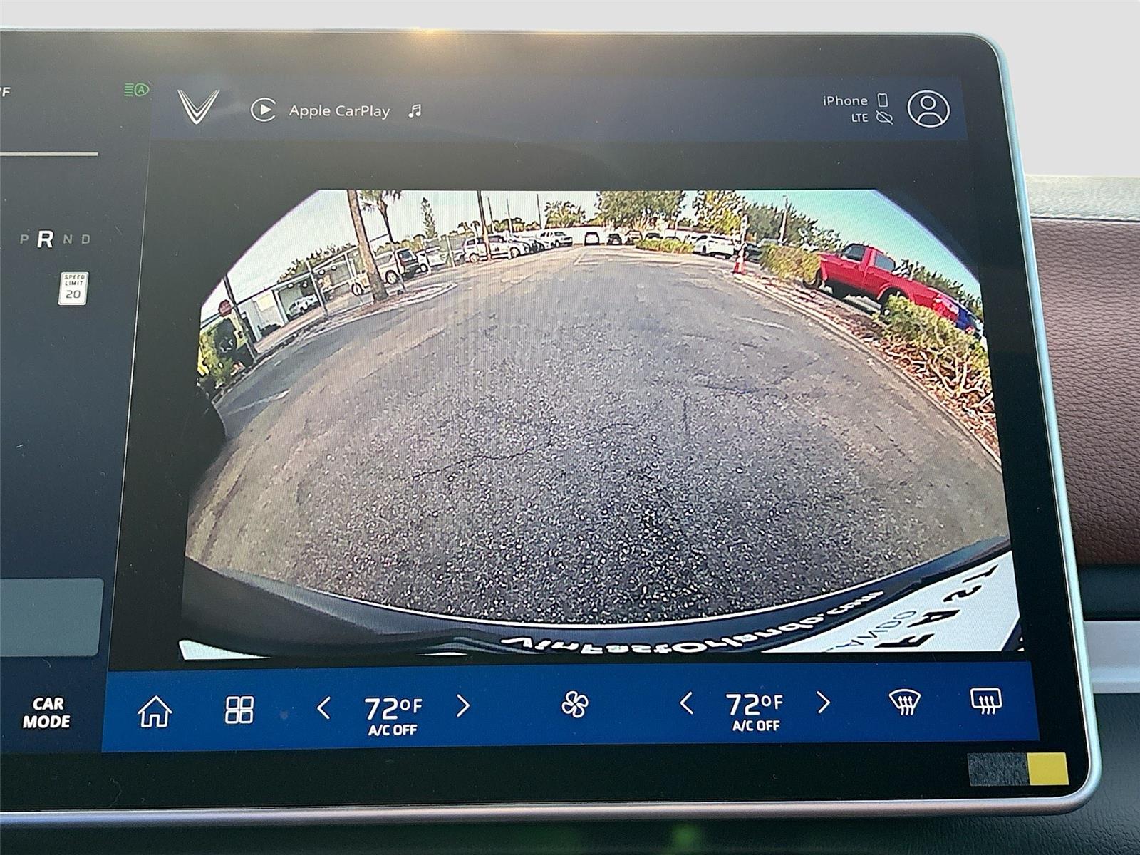 2025 VinFast VF 8 Plus