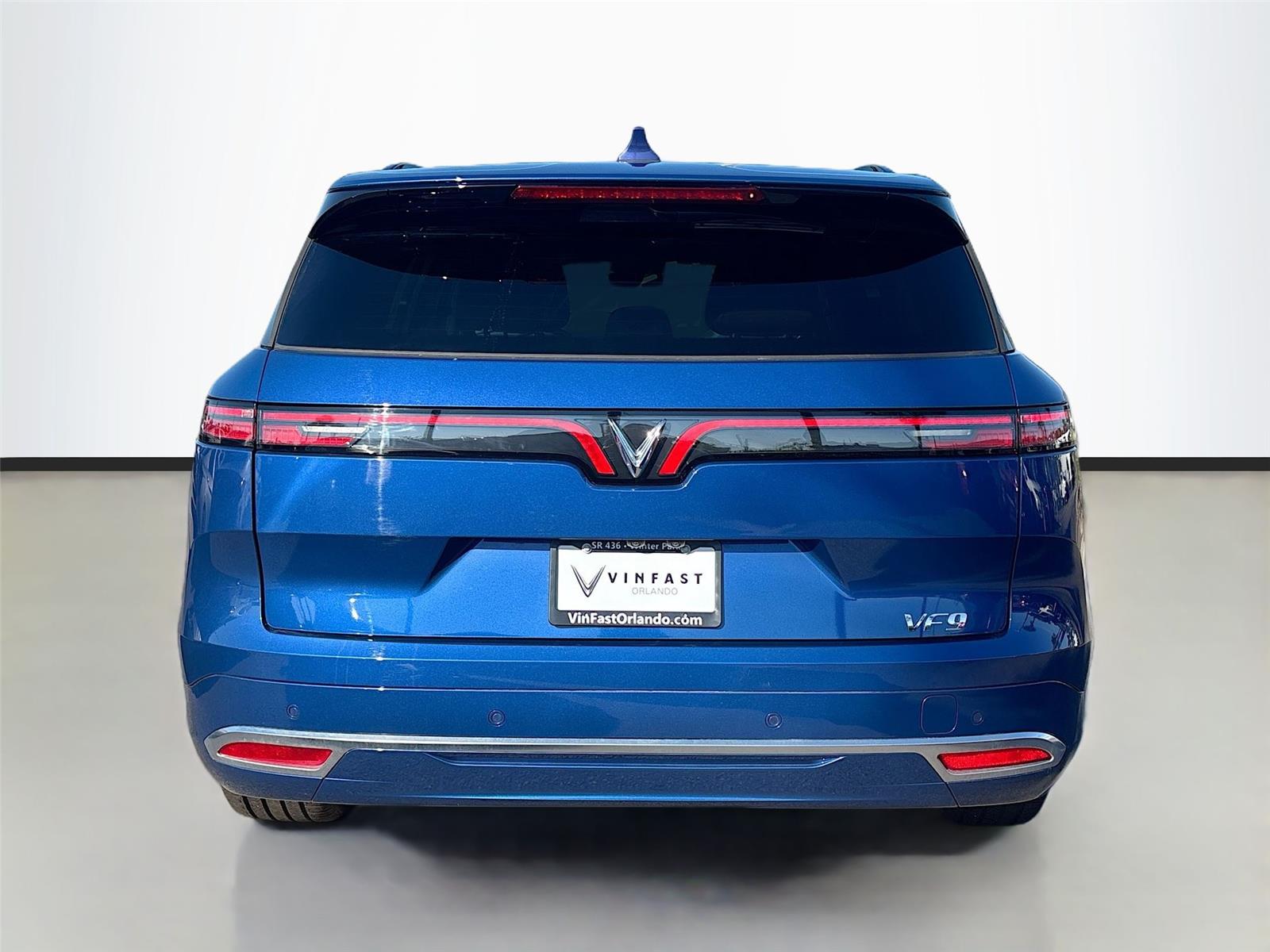 2024 VinFast VF 9 Plus