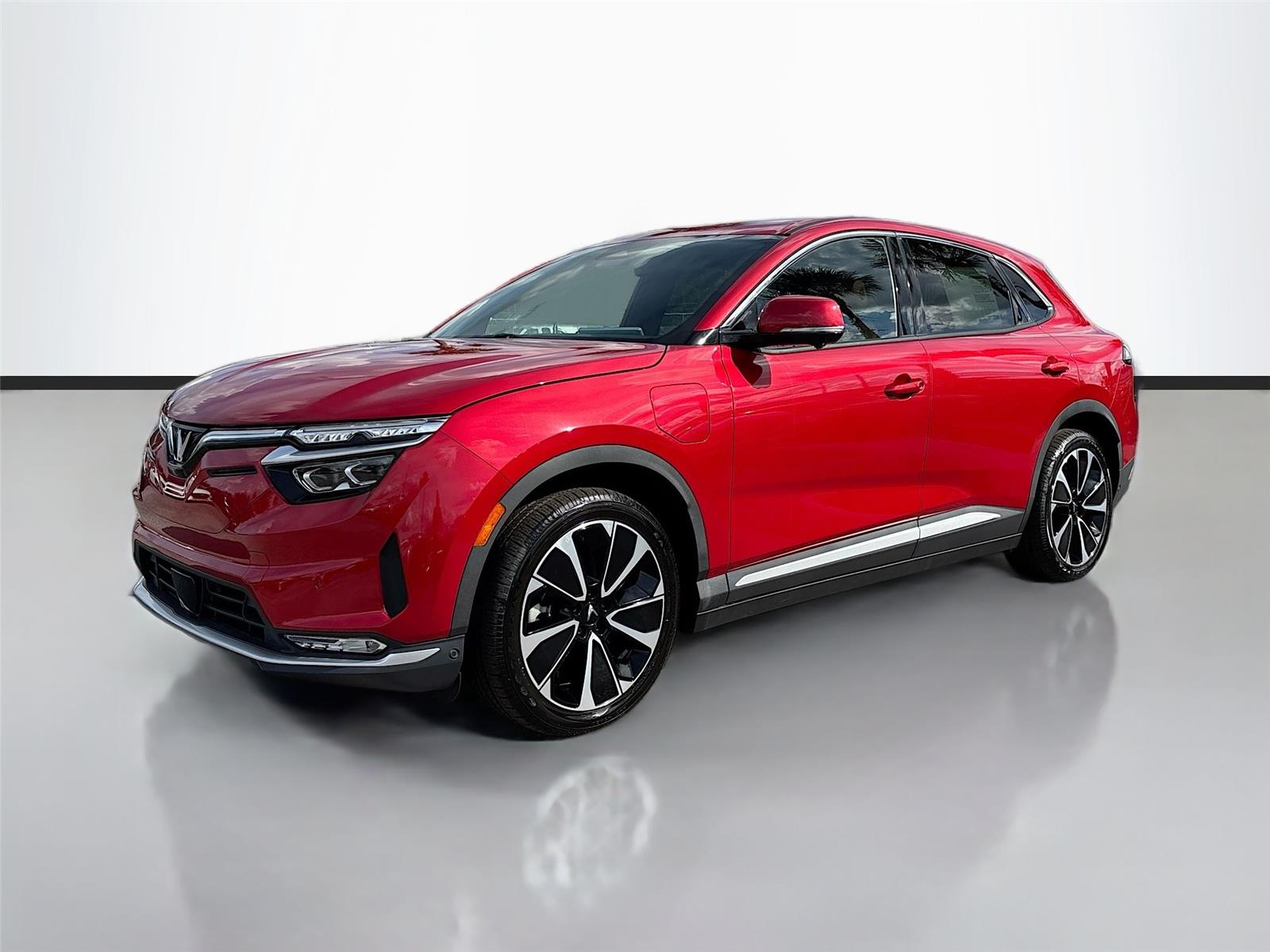 2025 Vinfast VF 8 8 photo 3